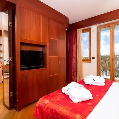 Hotell Le Suites Del Nazionale Sanremo