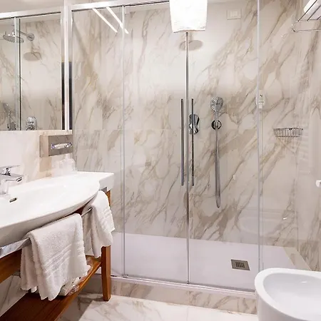 Hotel Le Suites Del Nazionale Sanremo